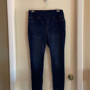 Stretch slip on Jean leggins! Wide waste is comfortable and flattering.